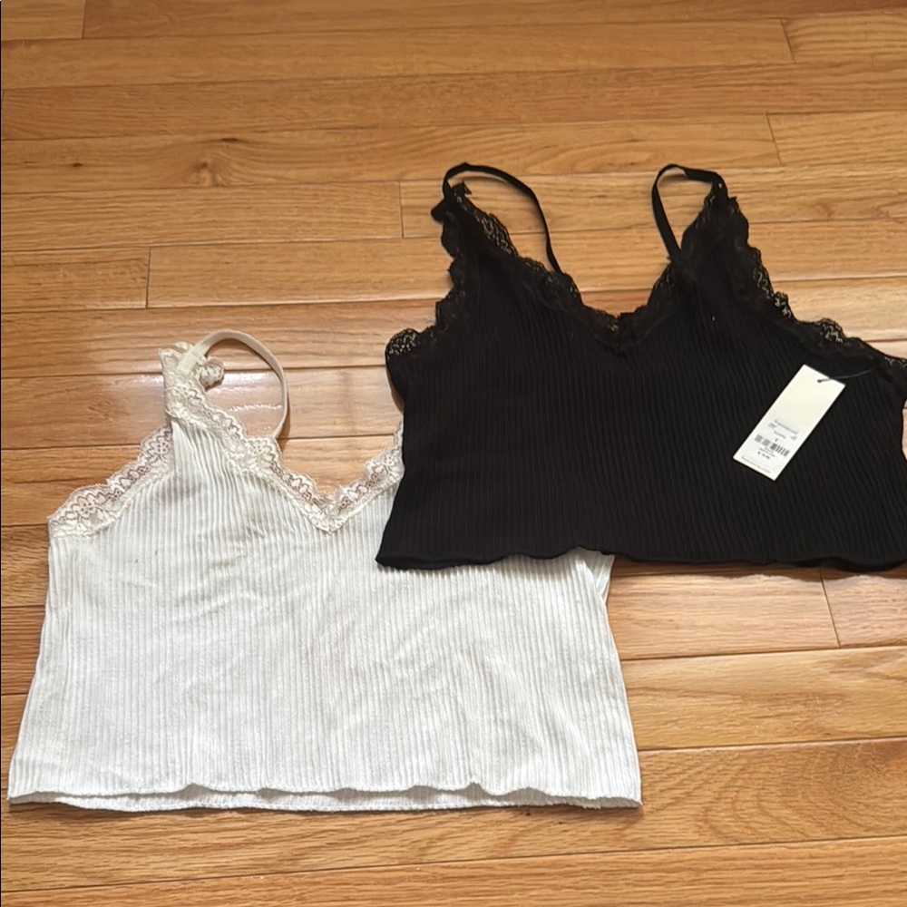 Francesca’s Elegant Black and White Lace Trim Camisole Set, size Small